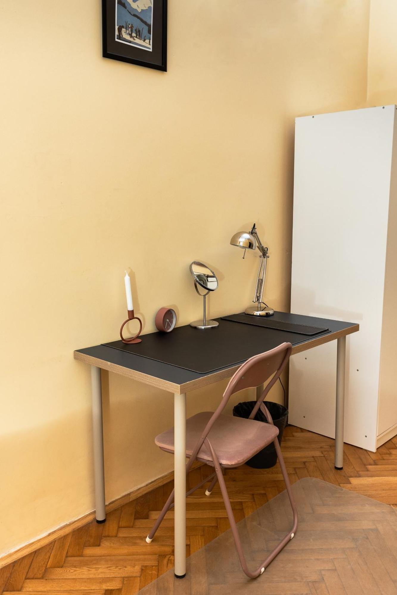 Homely 4 Bedroom Apartment - Old Town - By Upstairs 크라쿠프 외부 사진